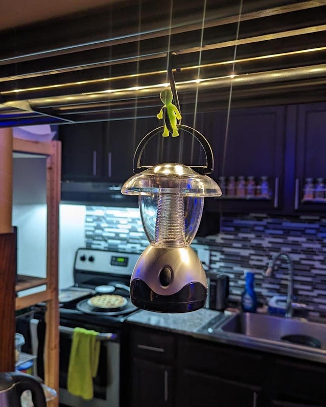 Kitchen alien