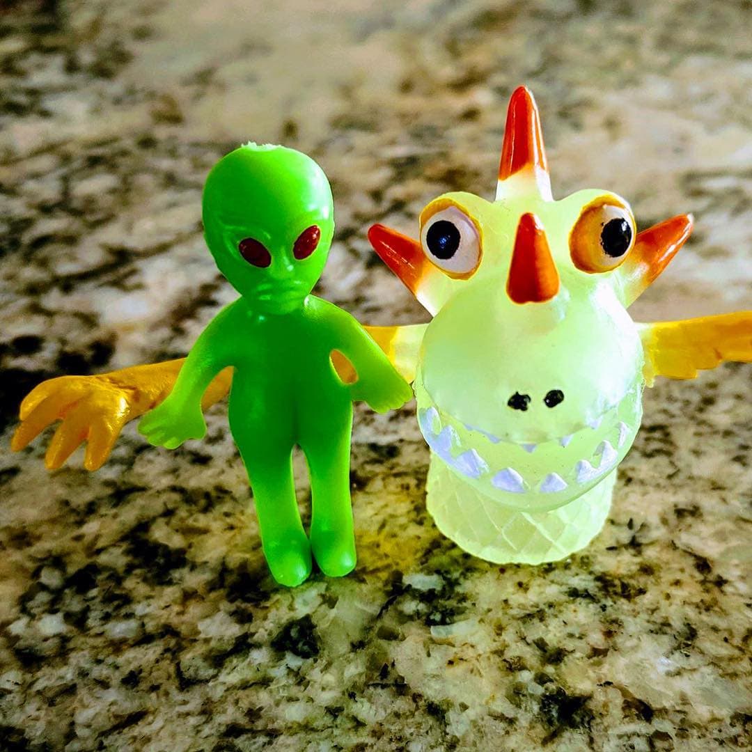 Alien & Monster - Image 1