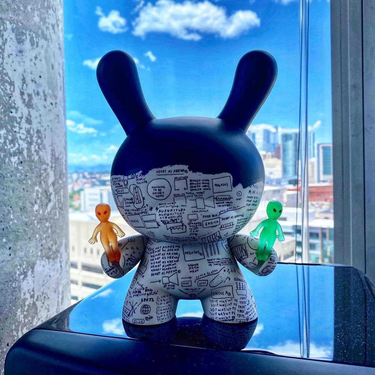 Basquiat Dunny with aliens - Image 1