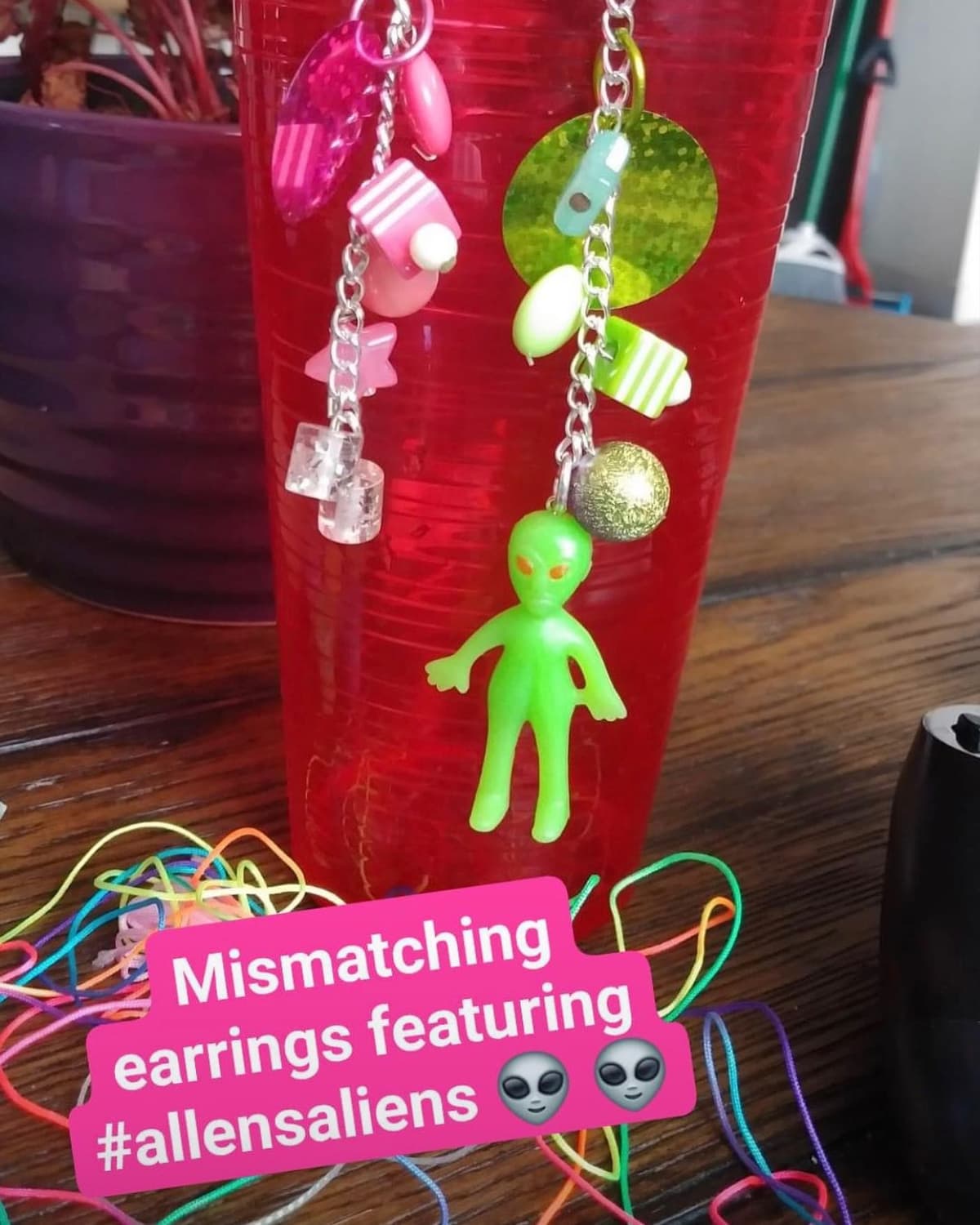 Alien earring - Image 1