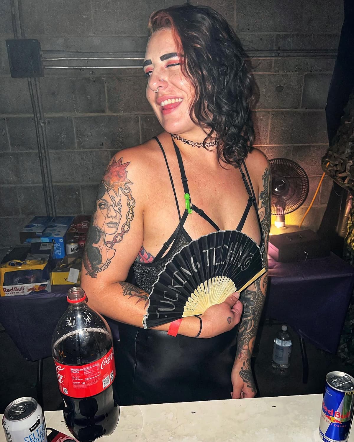 Bartender alien - Image 1