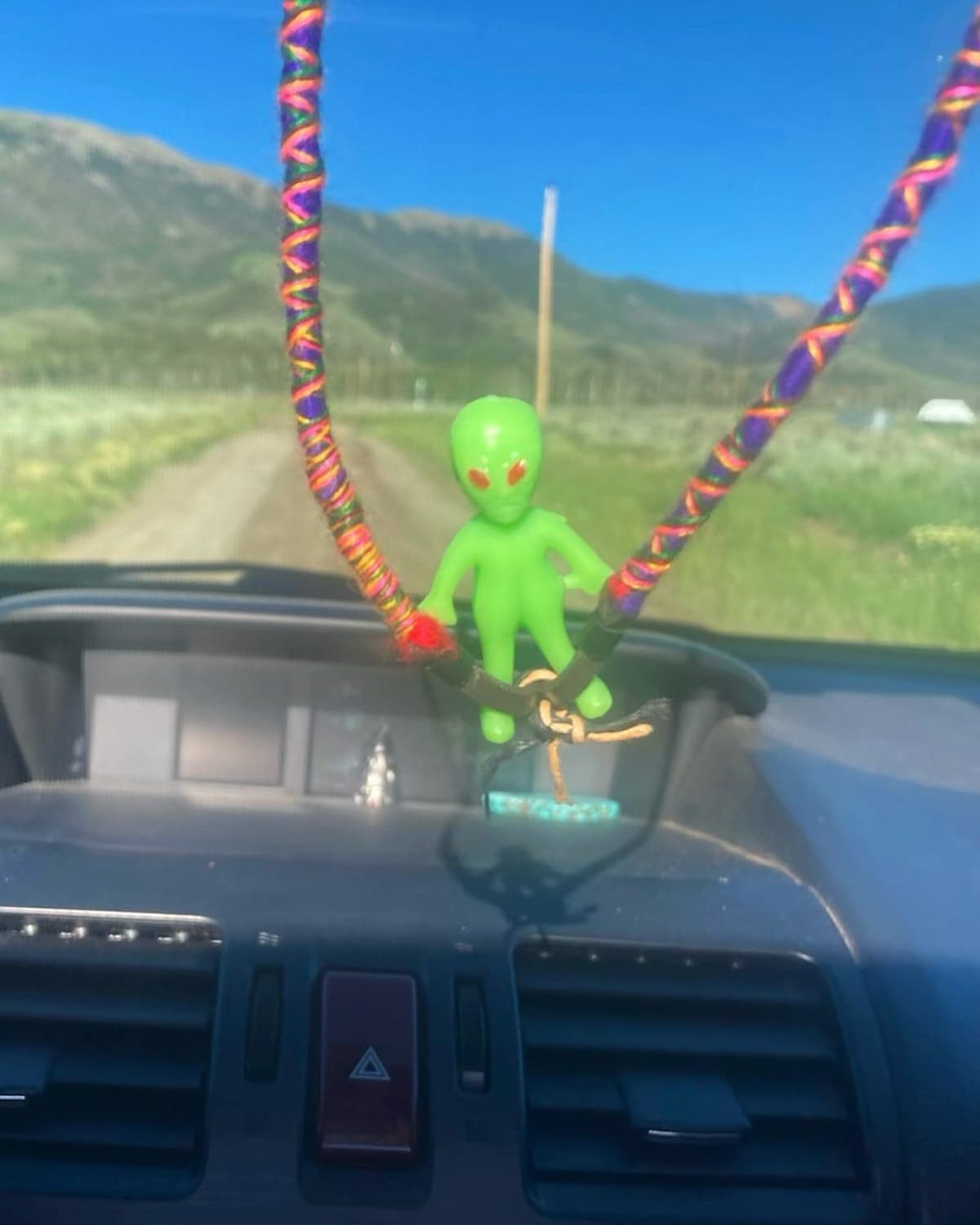 Hanging out - Image 1